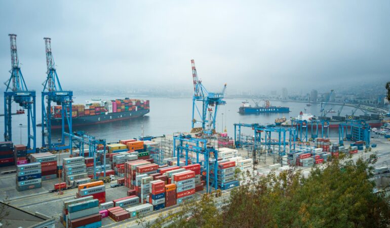 Exportaciones chilenas alcanzan récord histórico en 2024