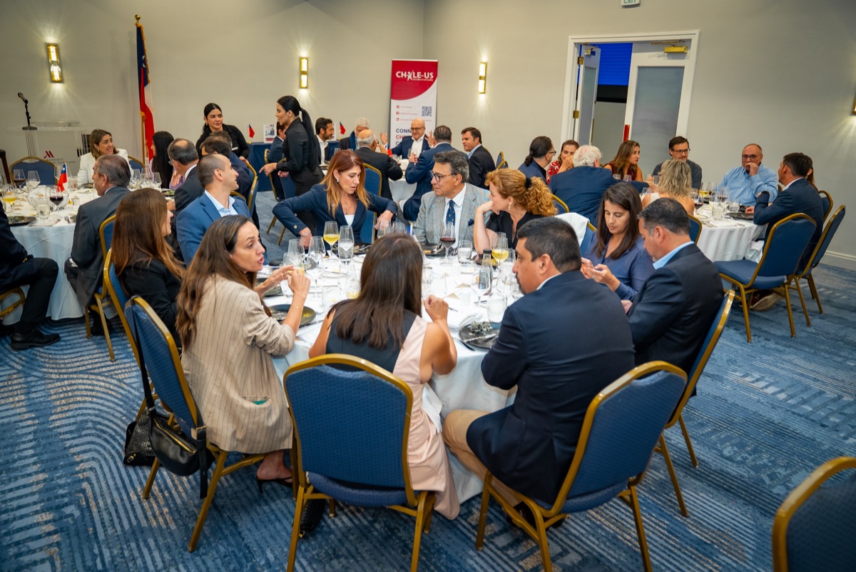 Vista general del almuerzo empresarial de la Chile-US Chamber of Commerce